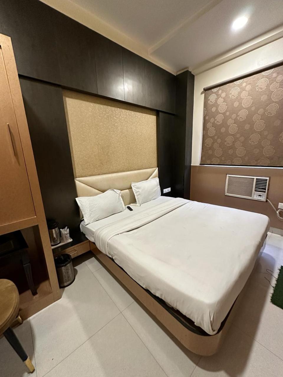 Hotel The Heera Divine Kanpur Exterior foto