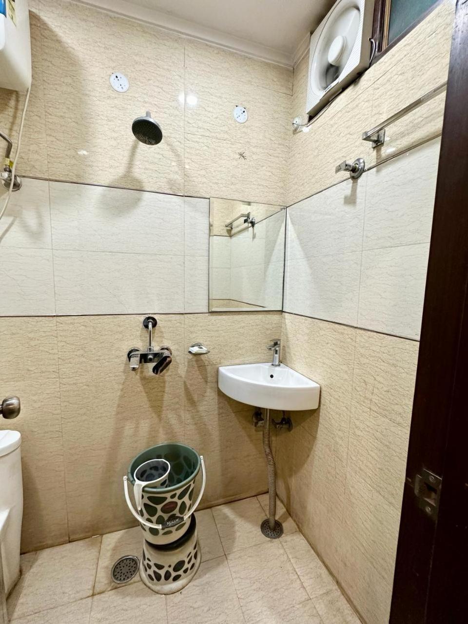 Hotel The Heera Divine Kanpur Exterior foto