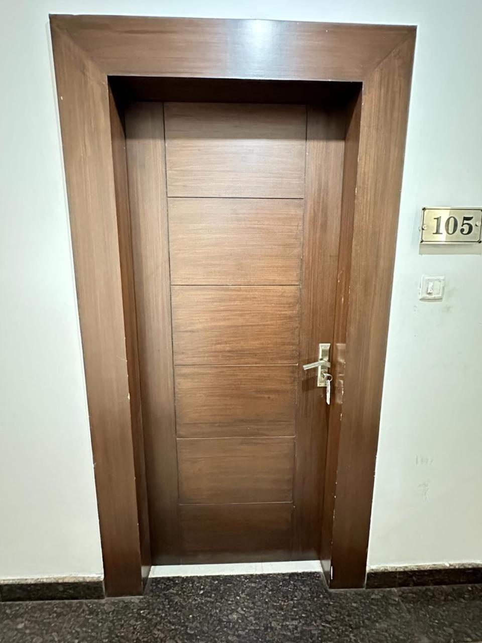 Hotel The Heera Divine Kanpur Exterior foto