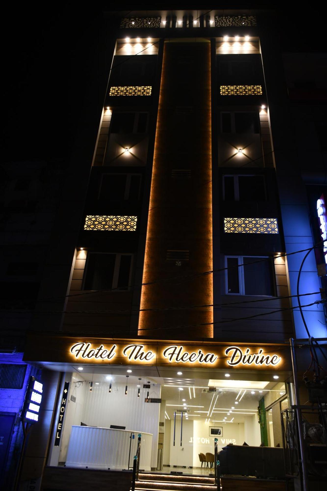 Hotel The Heera Divine Kanpur Exterior foto