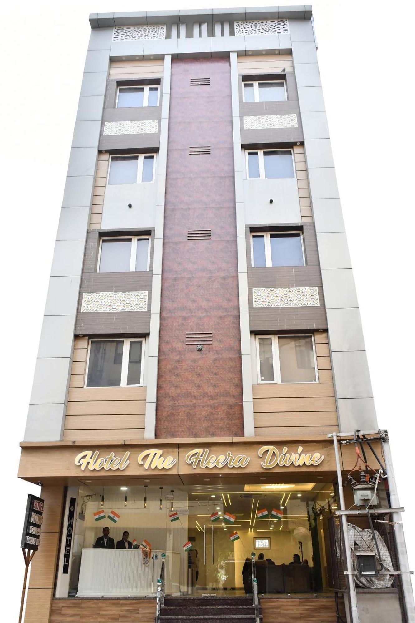 Hotel The Heera Divine Kanpur Exterior foto